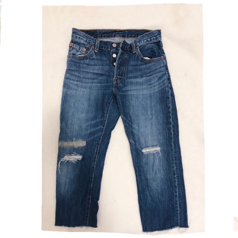 Ripped Jeans// Levi’s ™️